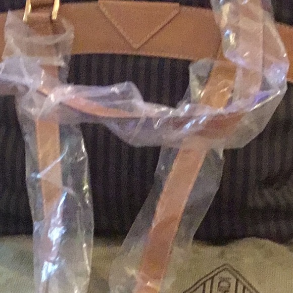 Fendi vintage brand new tote  SO RARE - Picture 3 of 9